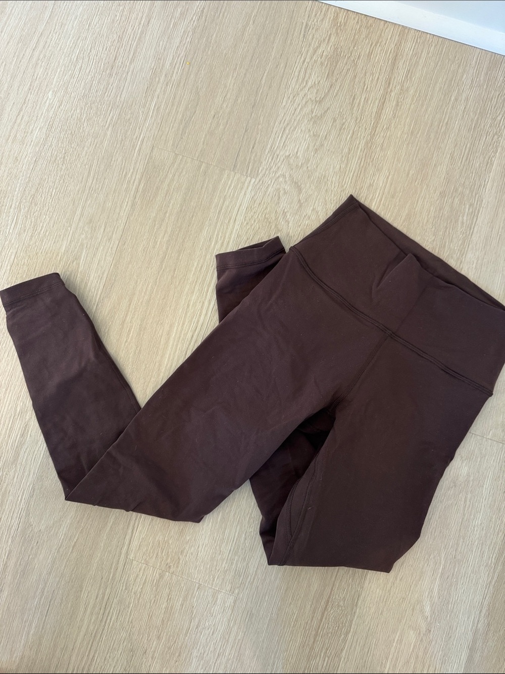 Aritzia TNA LIFE Golden Active Leggings